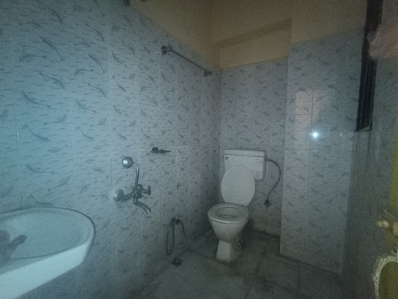 Unfurnished 2bhk in Hatigaon, Guwahati, Assam, India for Rent